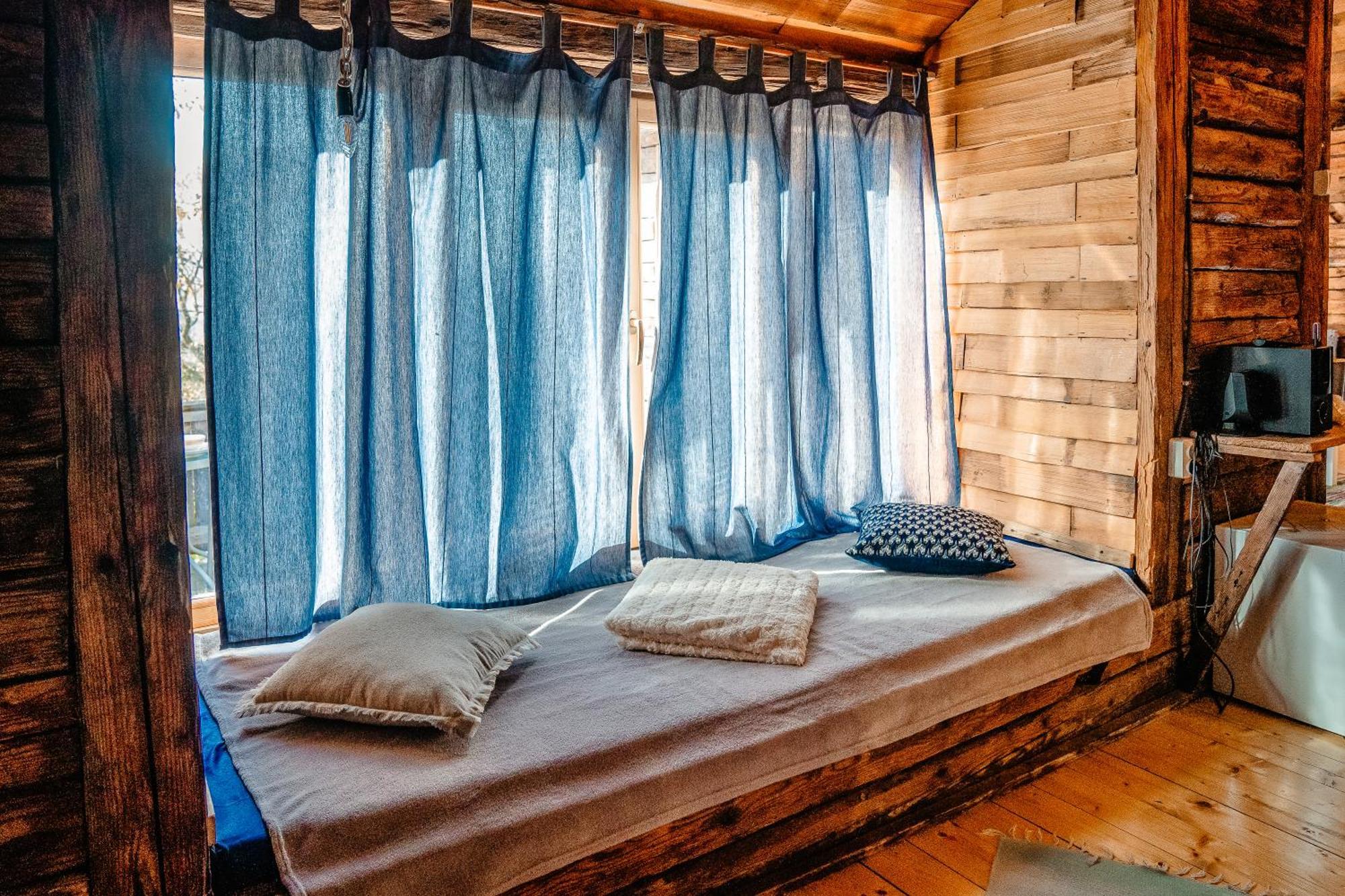 Harmonie Tree House Cotagges Trei Brazi Holiday park *